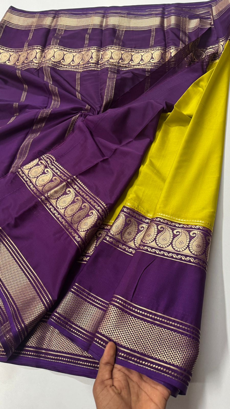 Mysore Crepe Silk Saree - Big Bentex Mango- VARAHI011