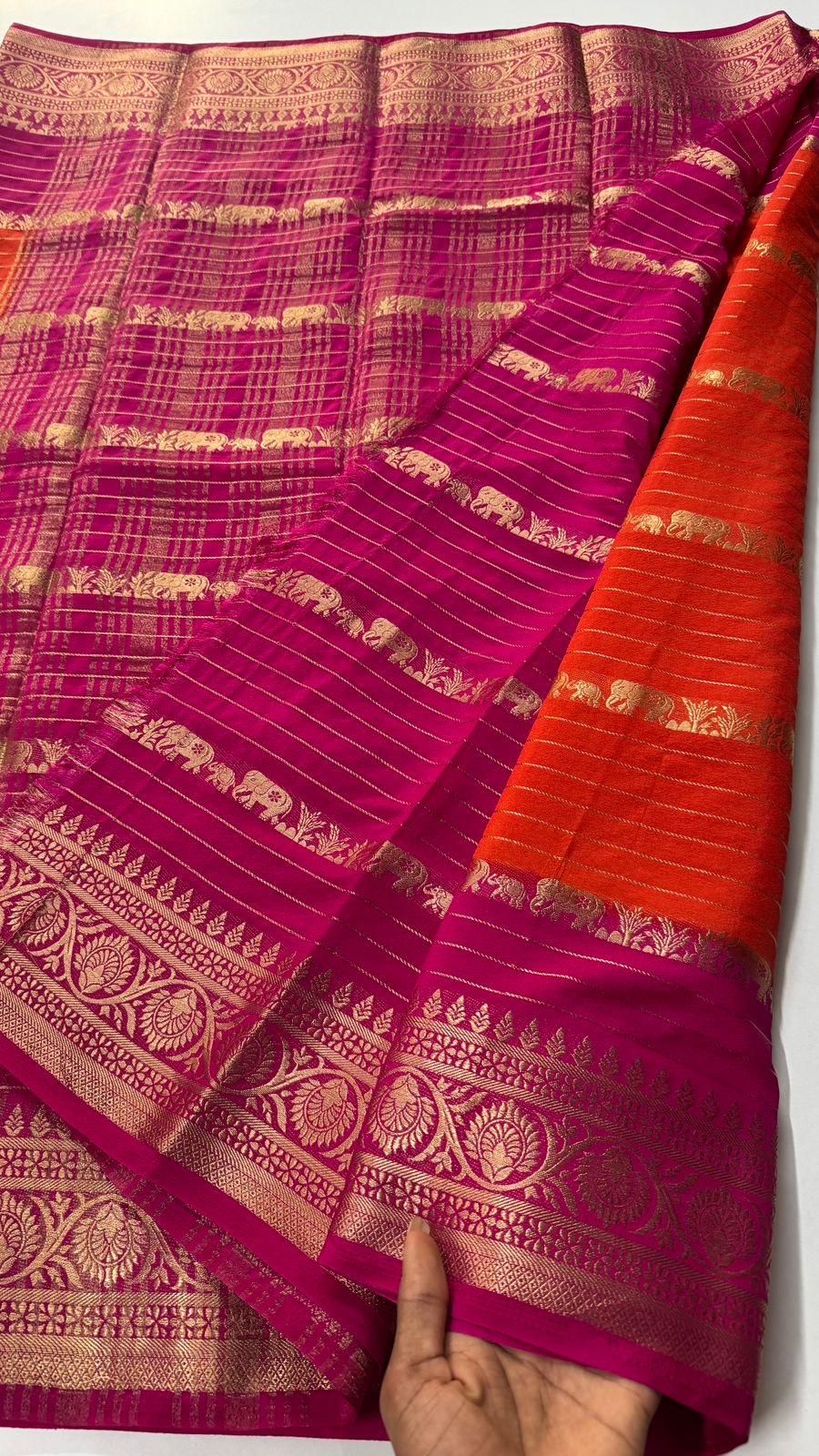 Georgette Crepe Beauty — Elephant with chic horizontal stripes