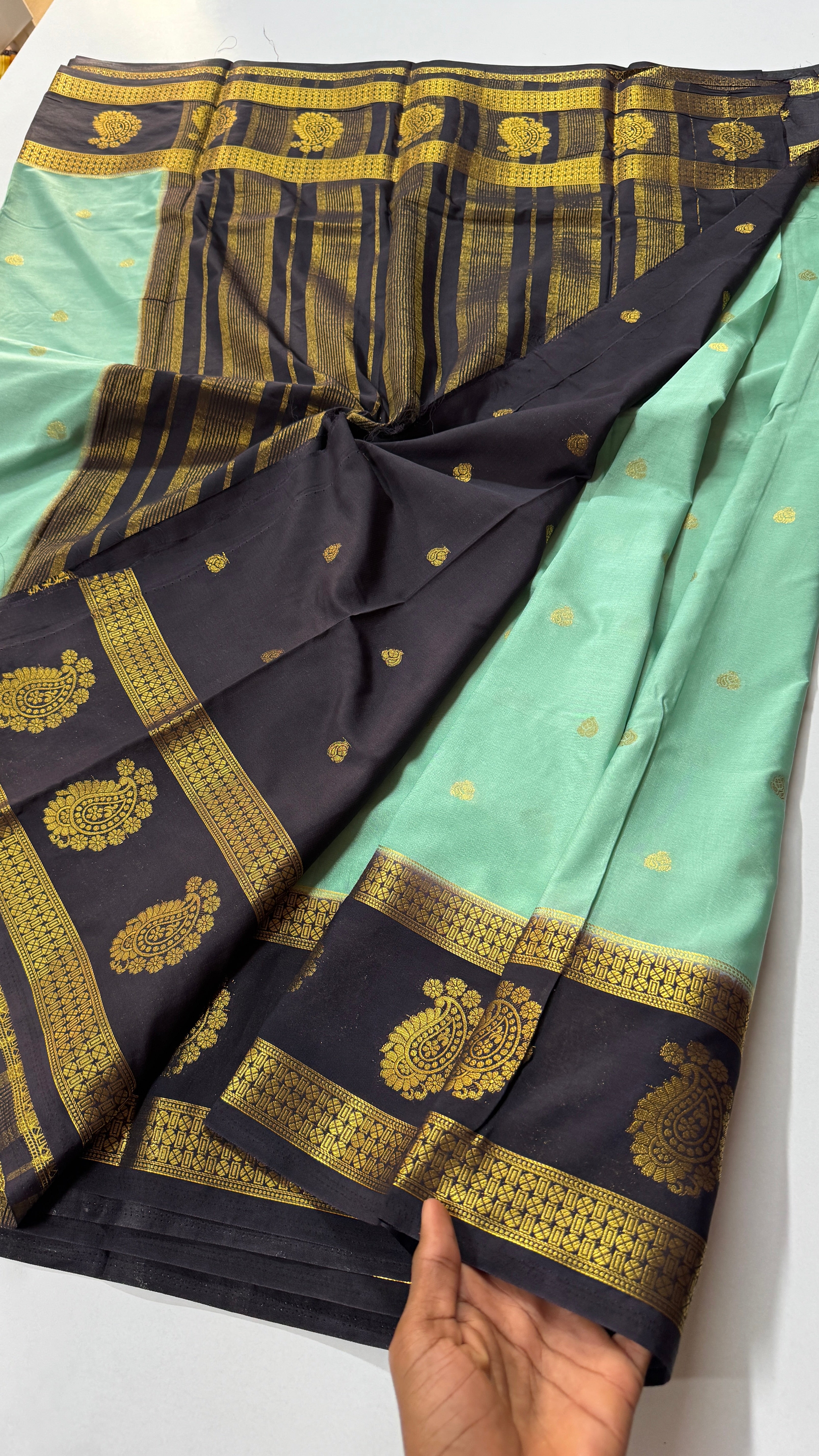 Semi Mysore Crepe Silk Saree Mango Border-VARAHI065