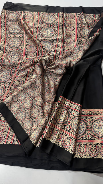 Satin Georgette saree features a beautiful Ajrak design-VARAHI081