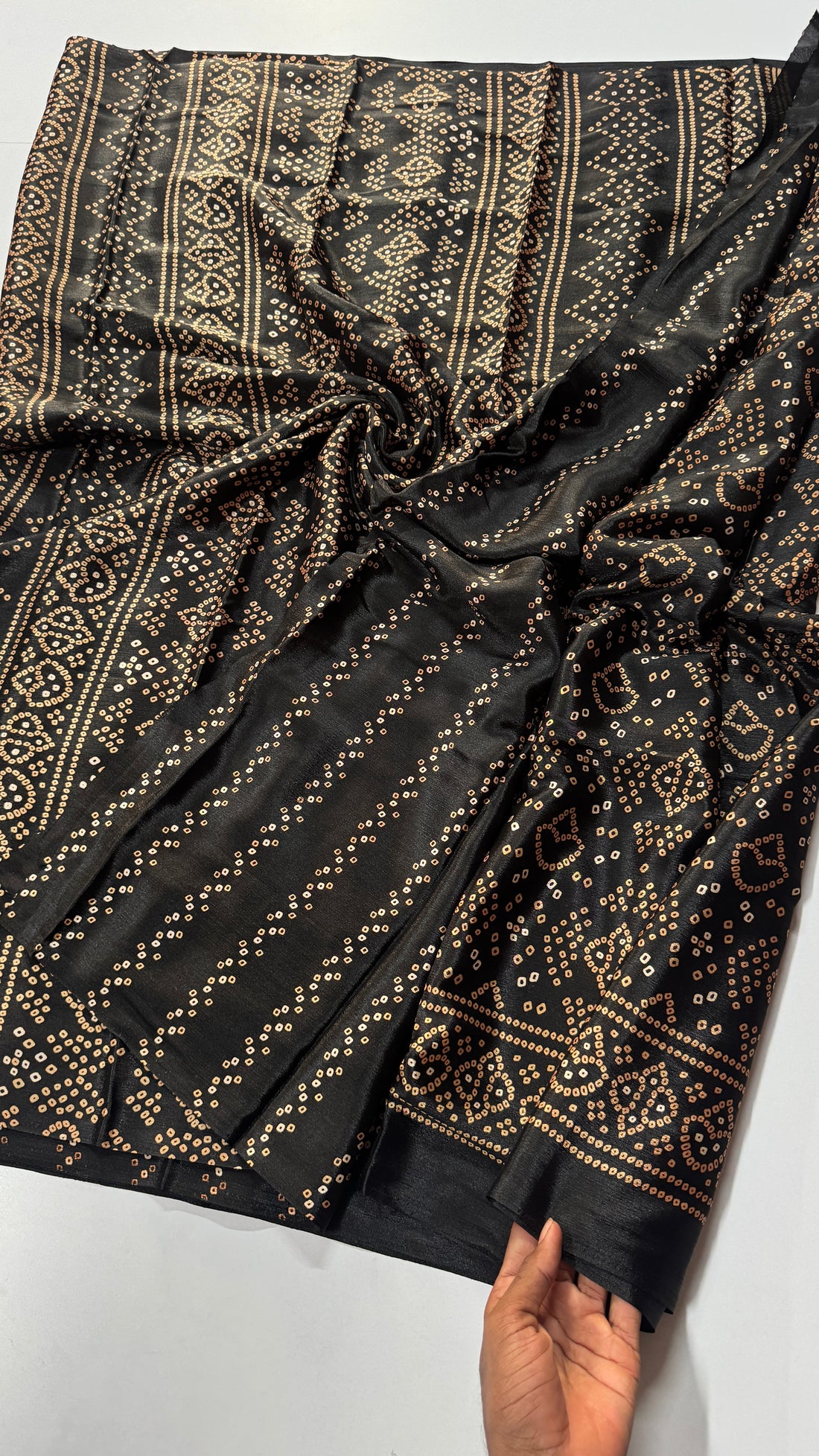 Georgette Bandhini beauty-VARAHI077
