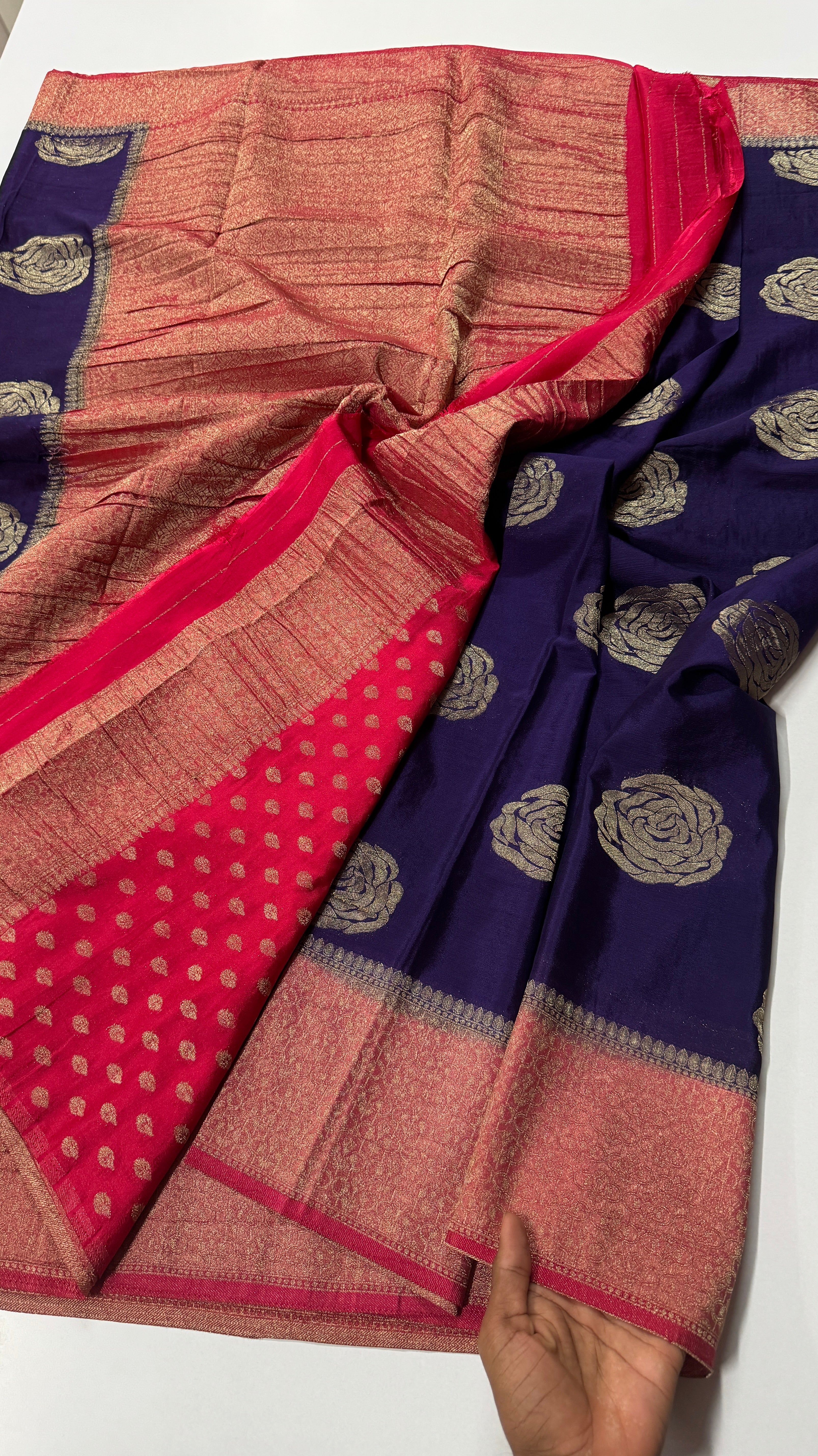 Georgette Crepe Rose Butta Saree-VARAHI088