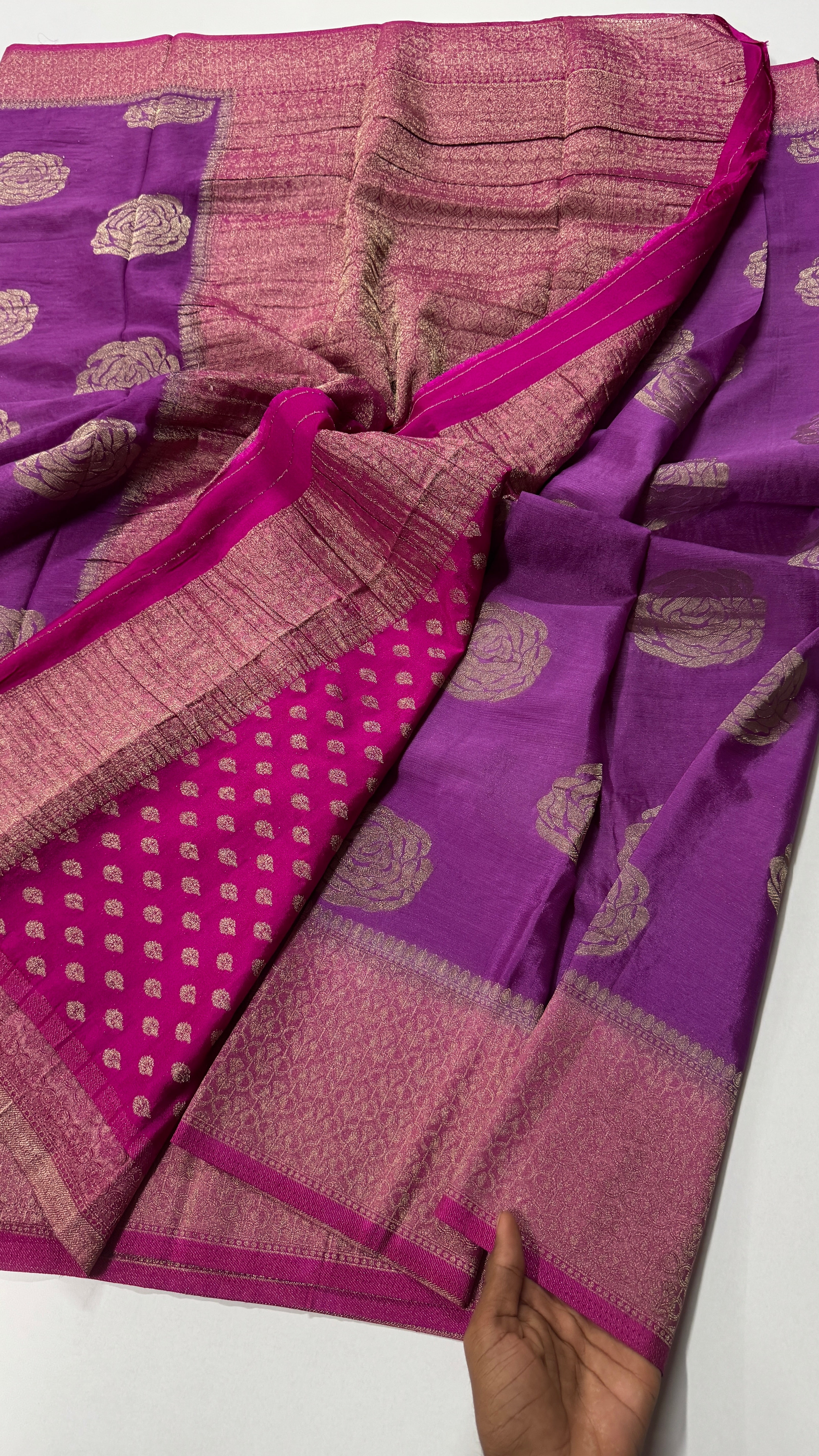 Georgette Crepe Rose Butta Saree-VARAHI088