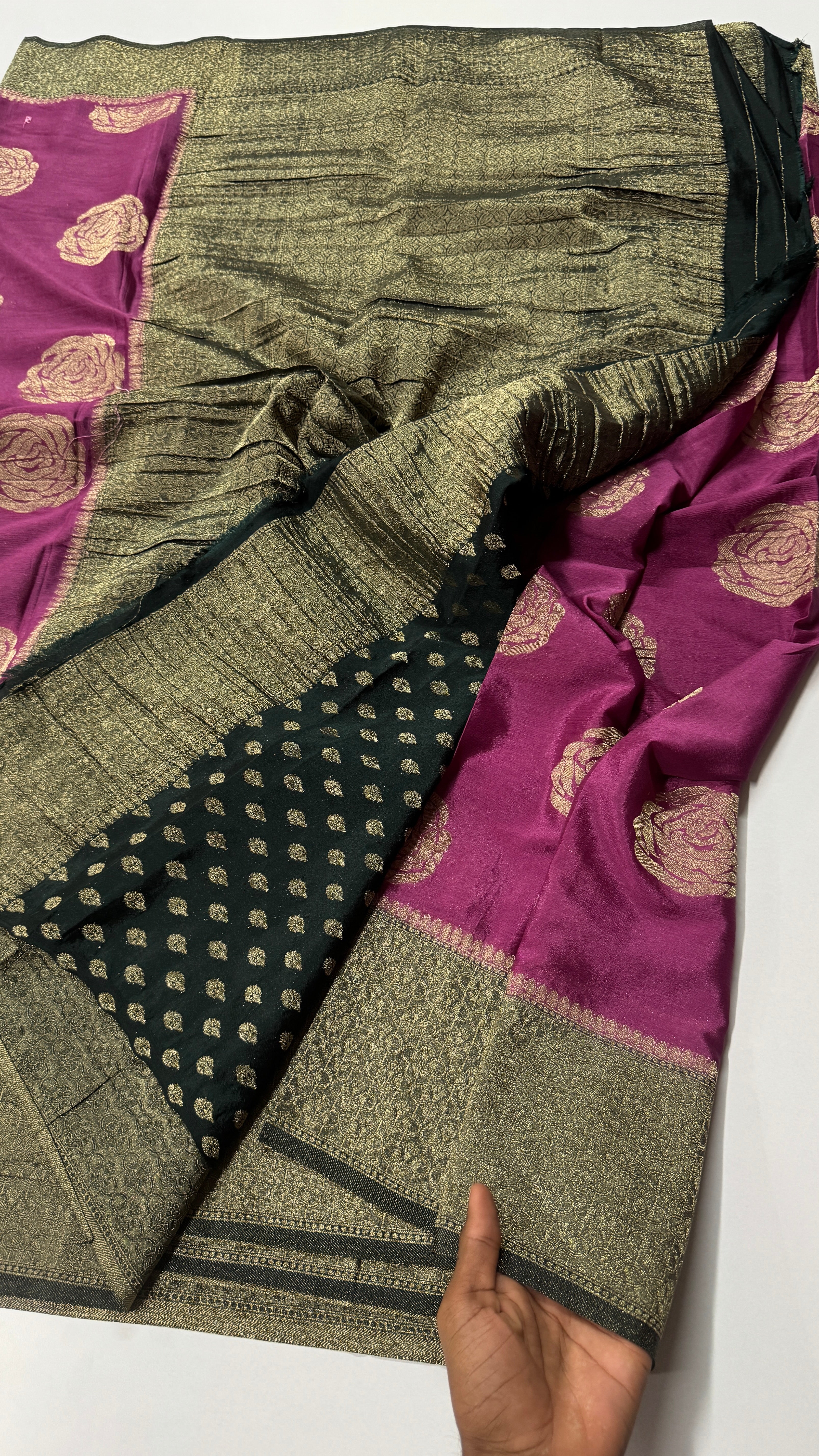 Georgette Crepe Rose Butta Saree-VARAHI088