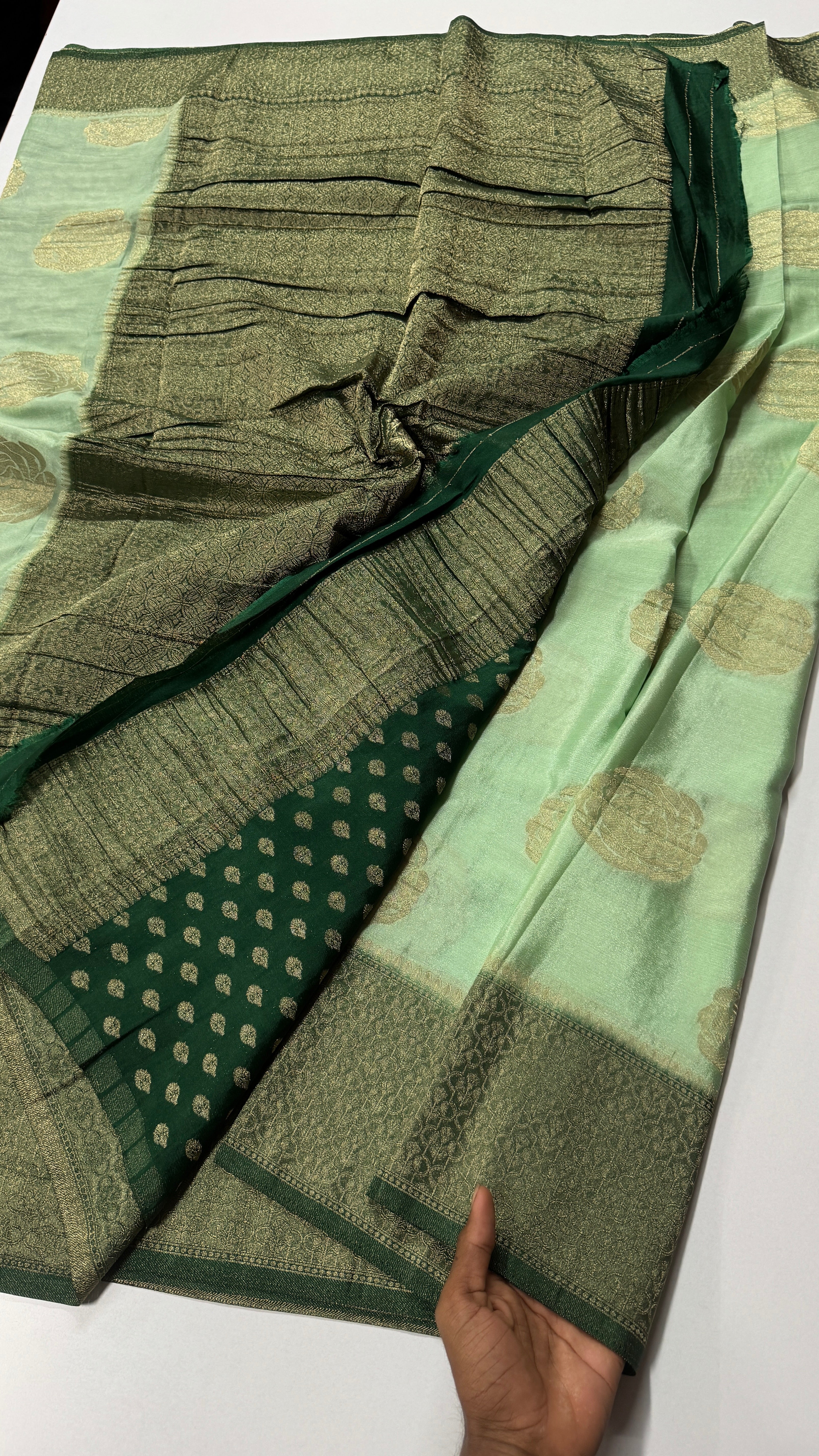 Georgette Crepe Rose Butta Saree-VARAHI088