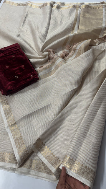 A saree that glows without trying-VARAHI101