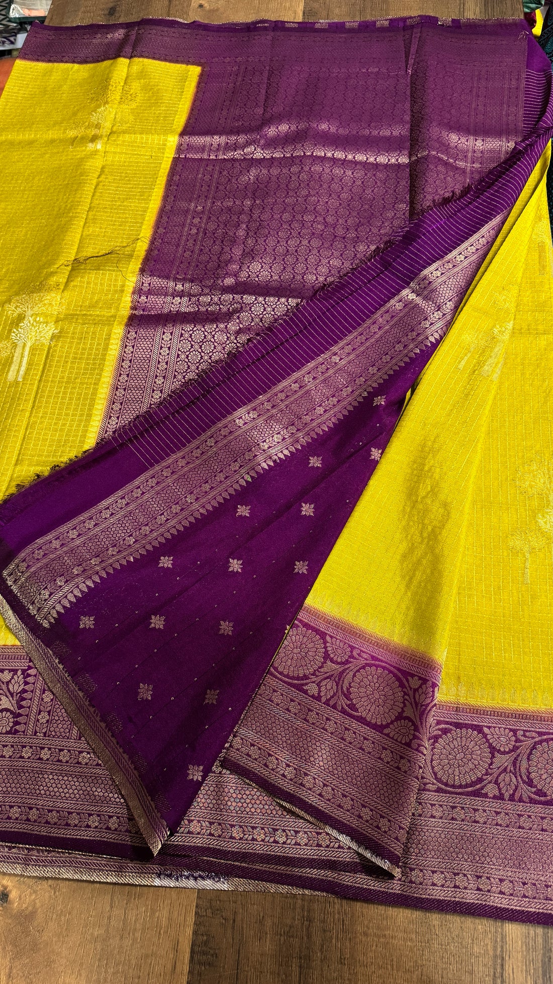 Georgette Crepe Silk Saree in Chex