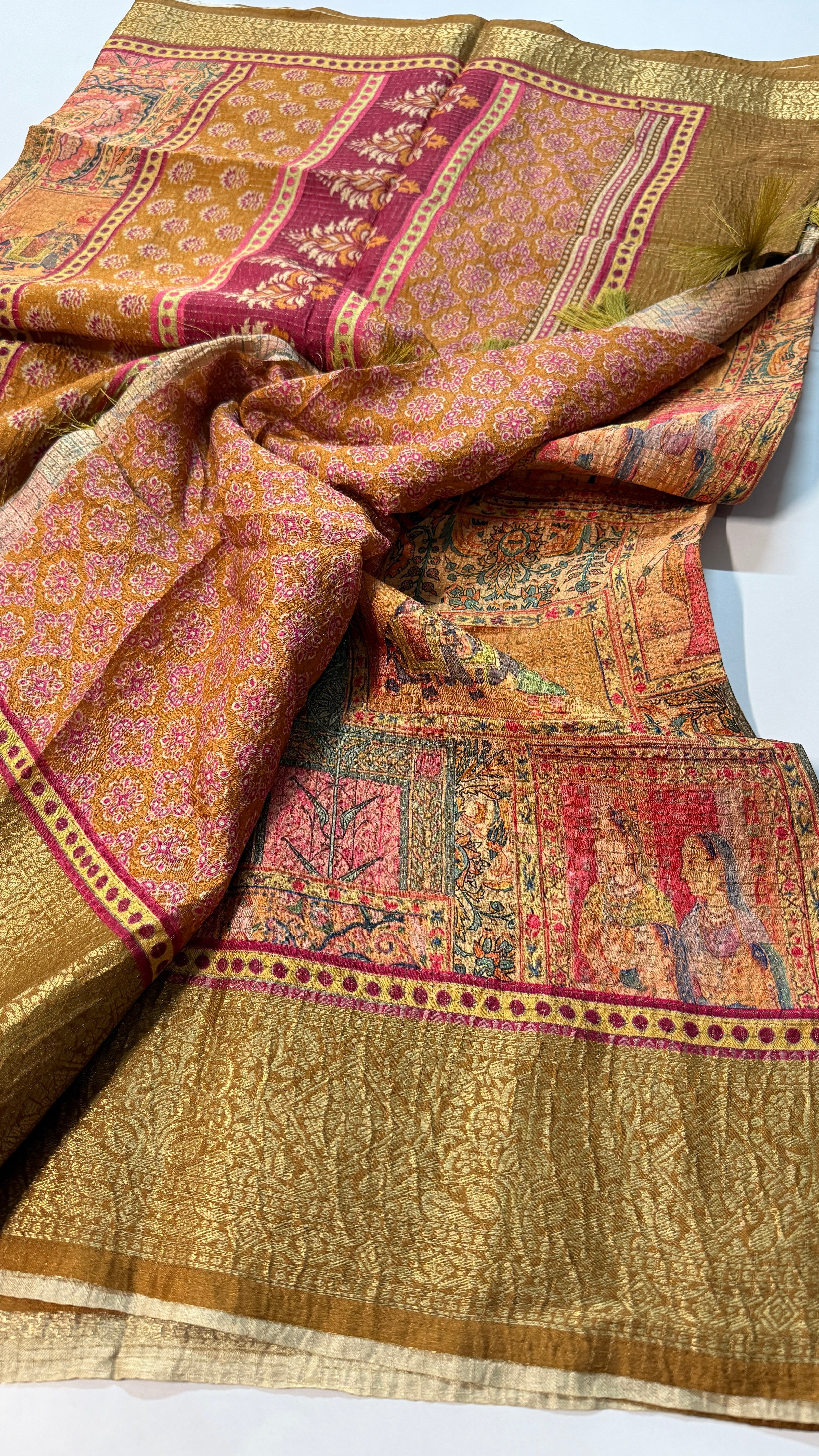 Stunning premium dola in story telling concept!- VARAHI015