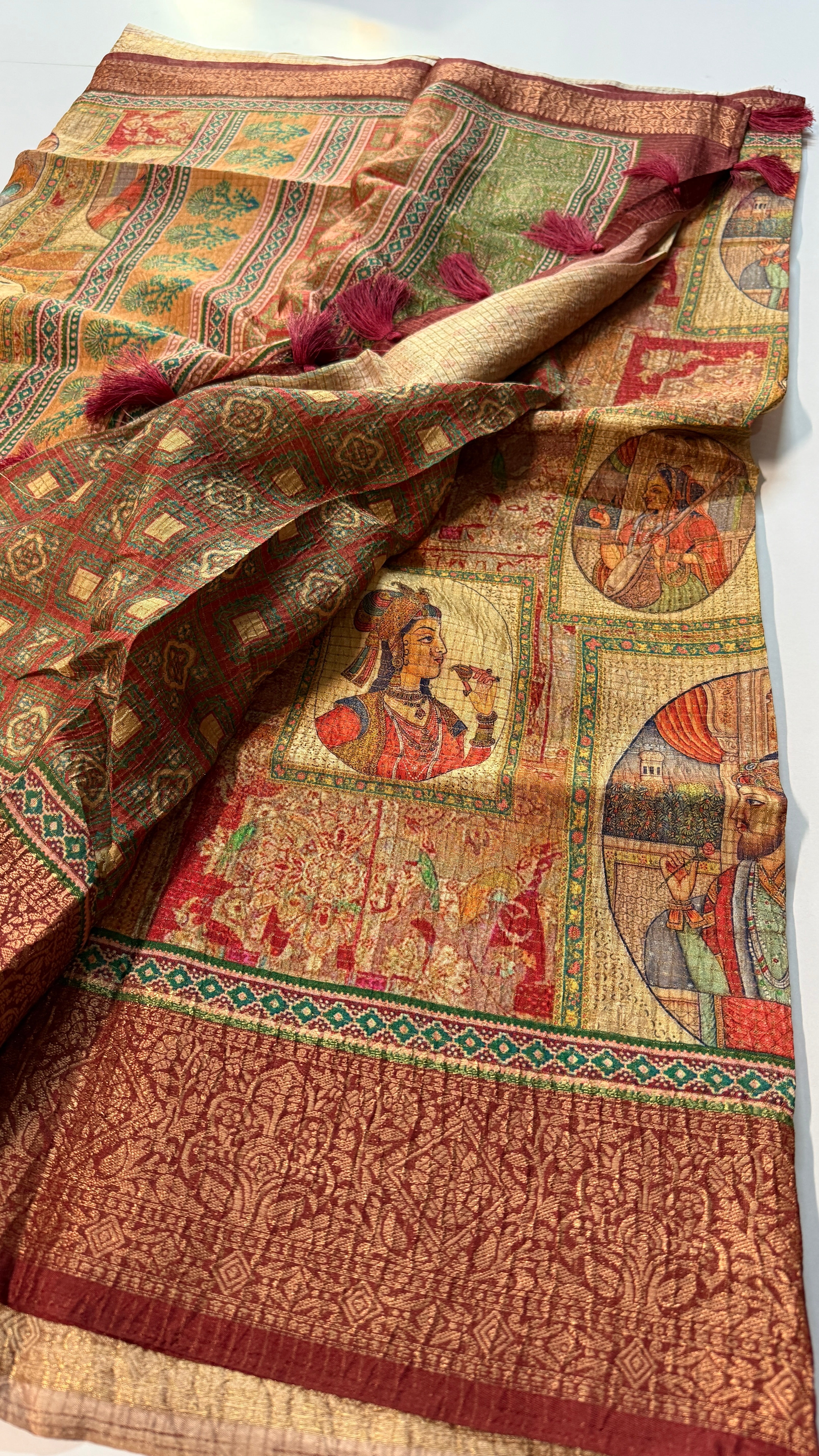 Stunning premium dola in story telling concept!- VARAHI015