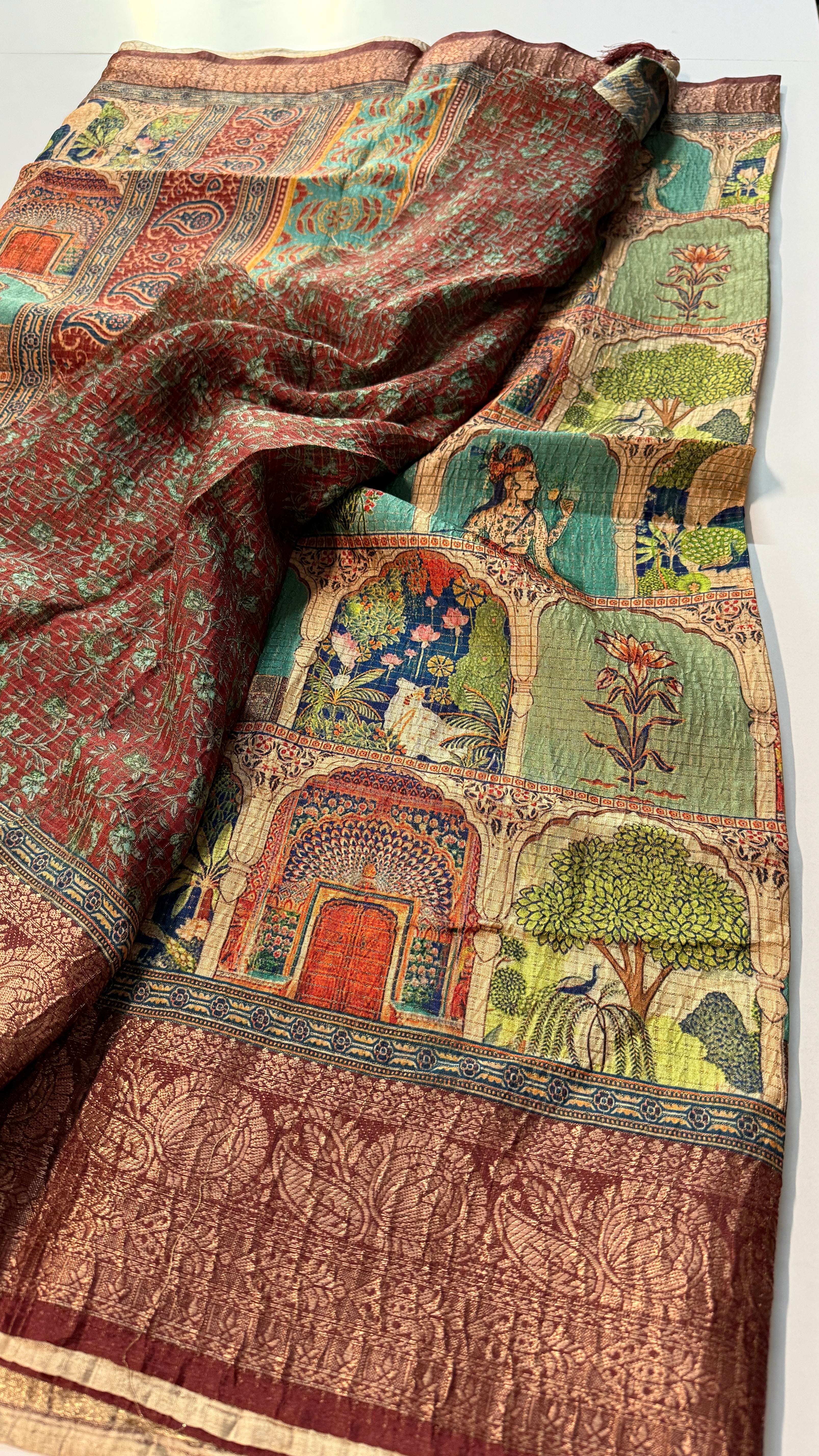Stunning premium dola in story telling concept!- VARAHI015