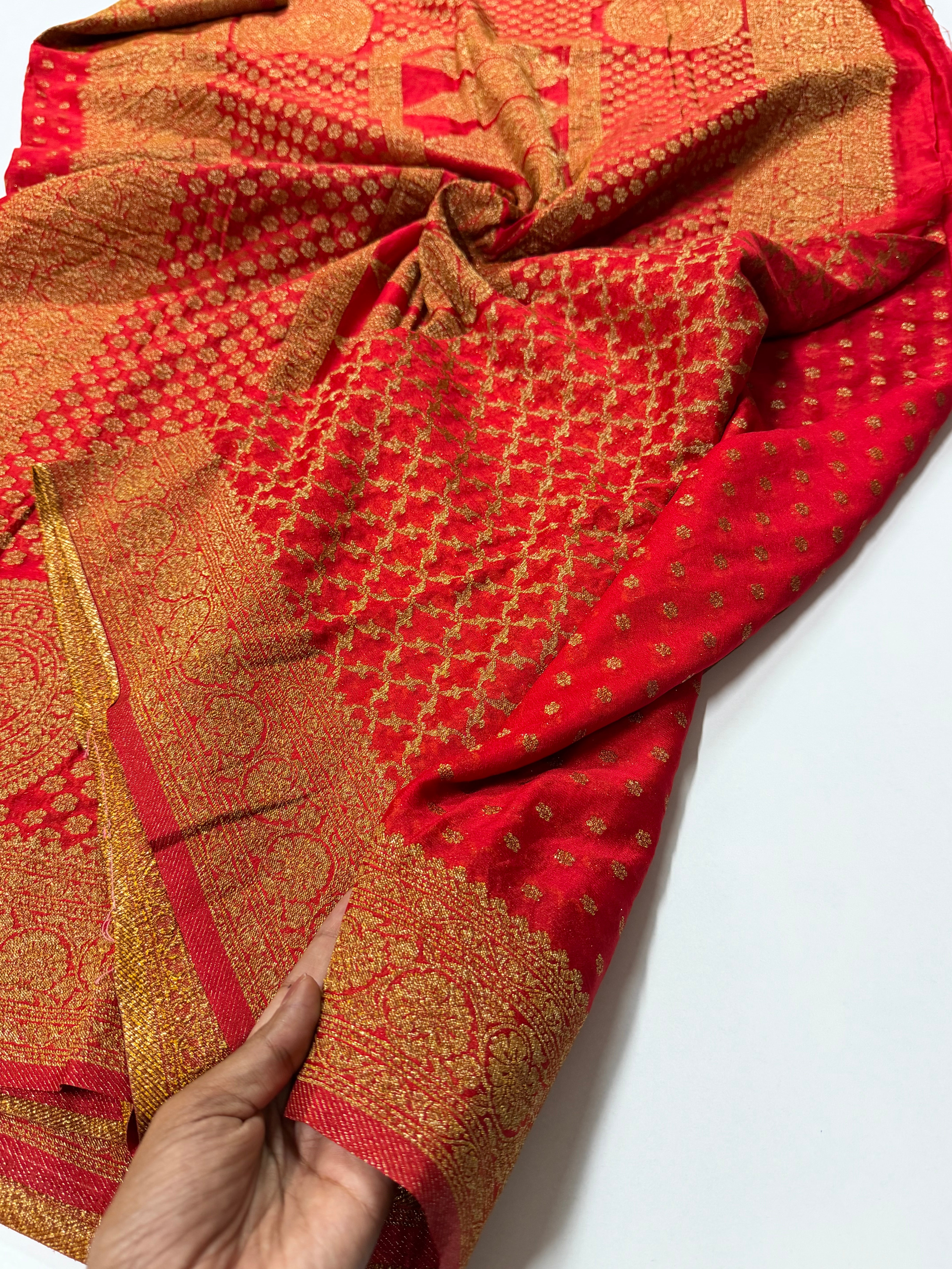 Red Star Butta Khadi Georgette Saree- VARAHI016