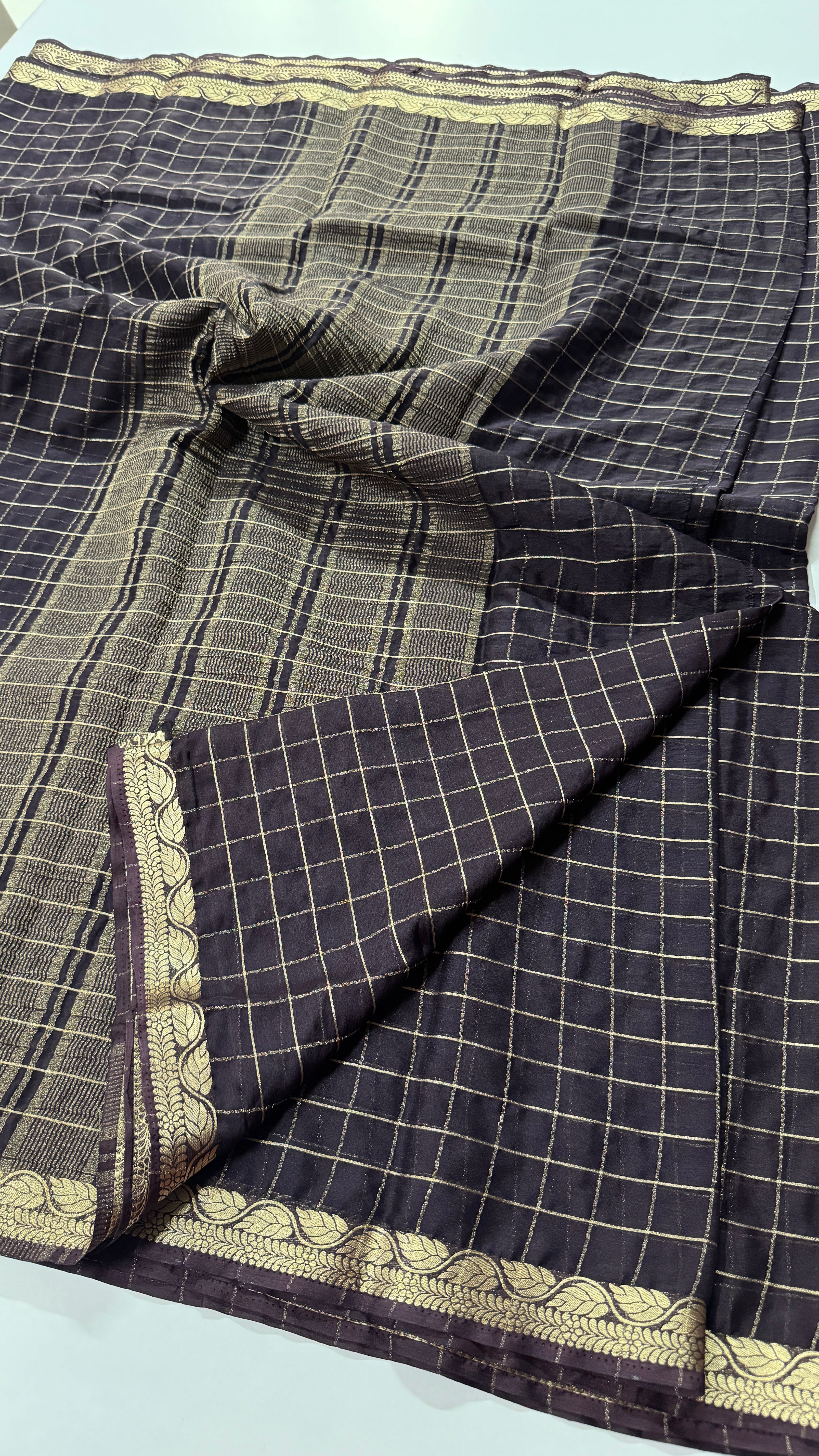 Chiffon Crepe Silk Saree with Leaf Border- VARAHI009