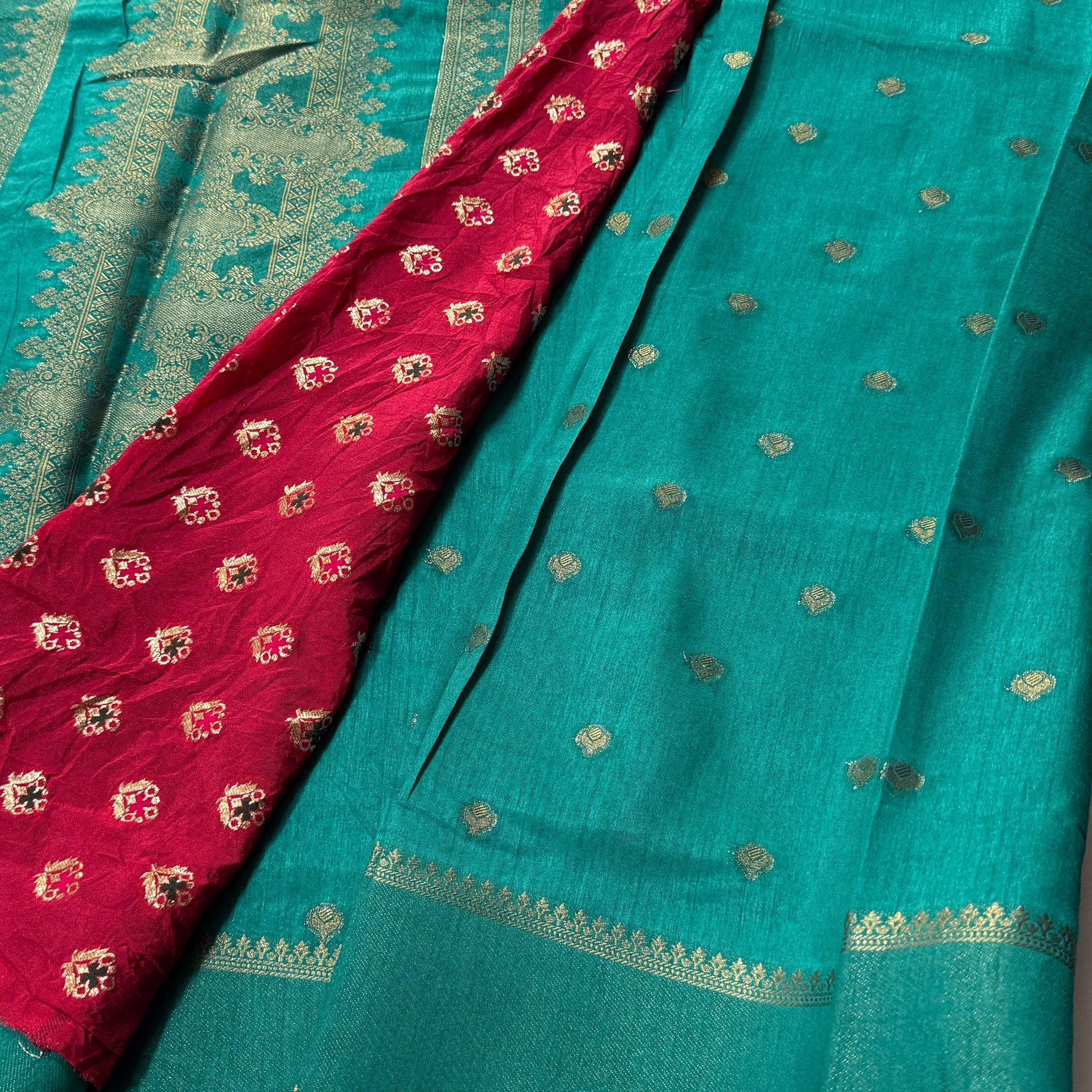 Semi Viscose Bentex Saree – Grand Pallu✨