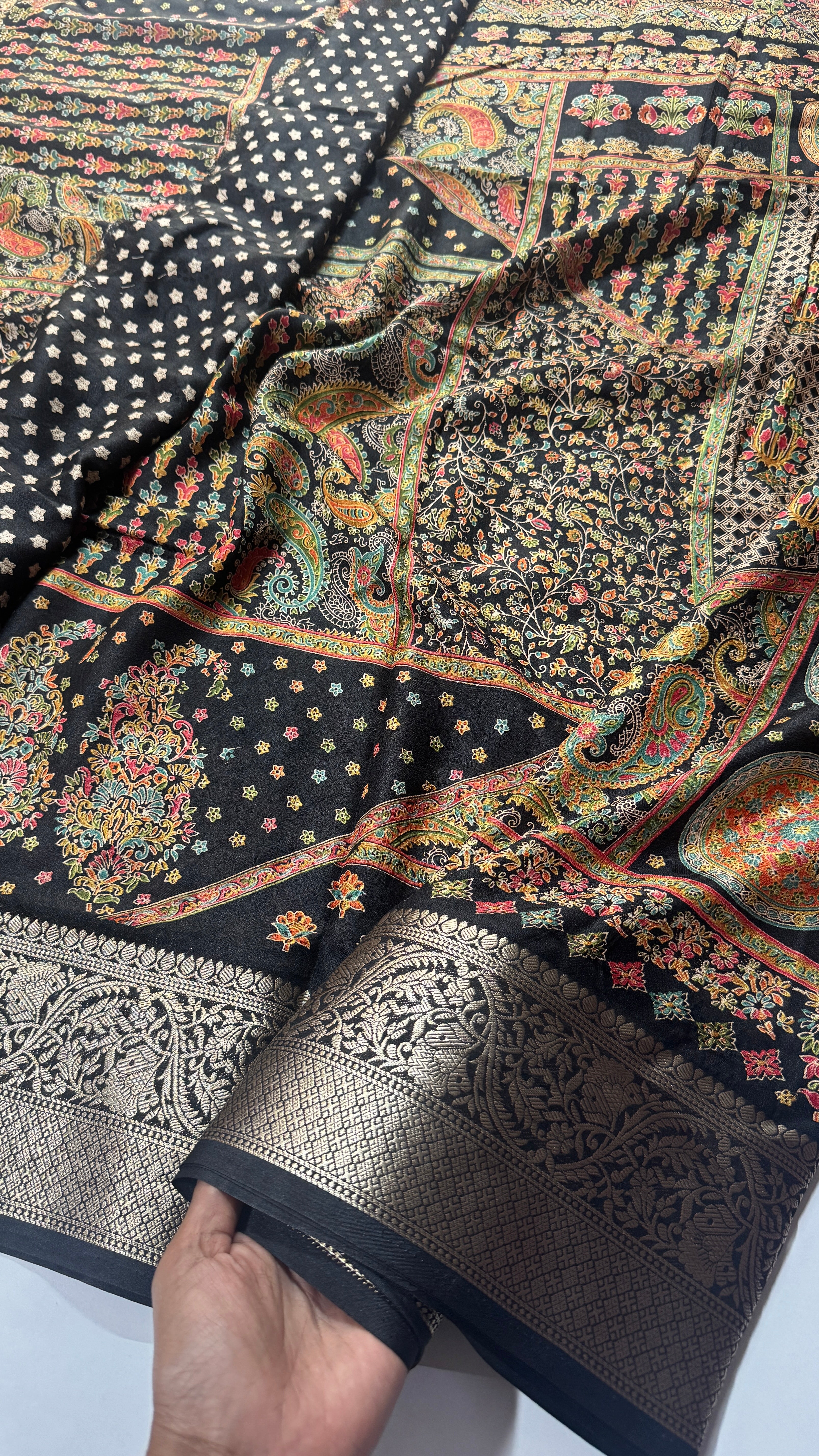 Dola Silks in Elegant Kalamkari Pattern - VARAHI023