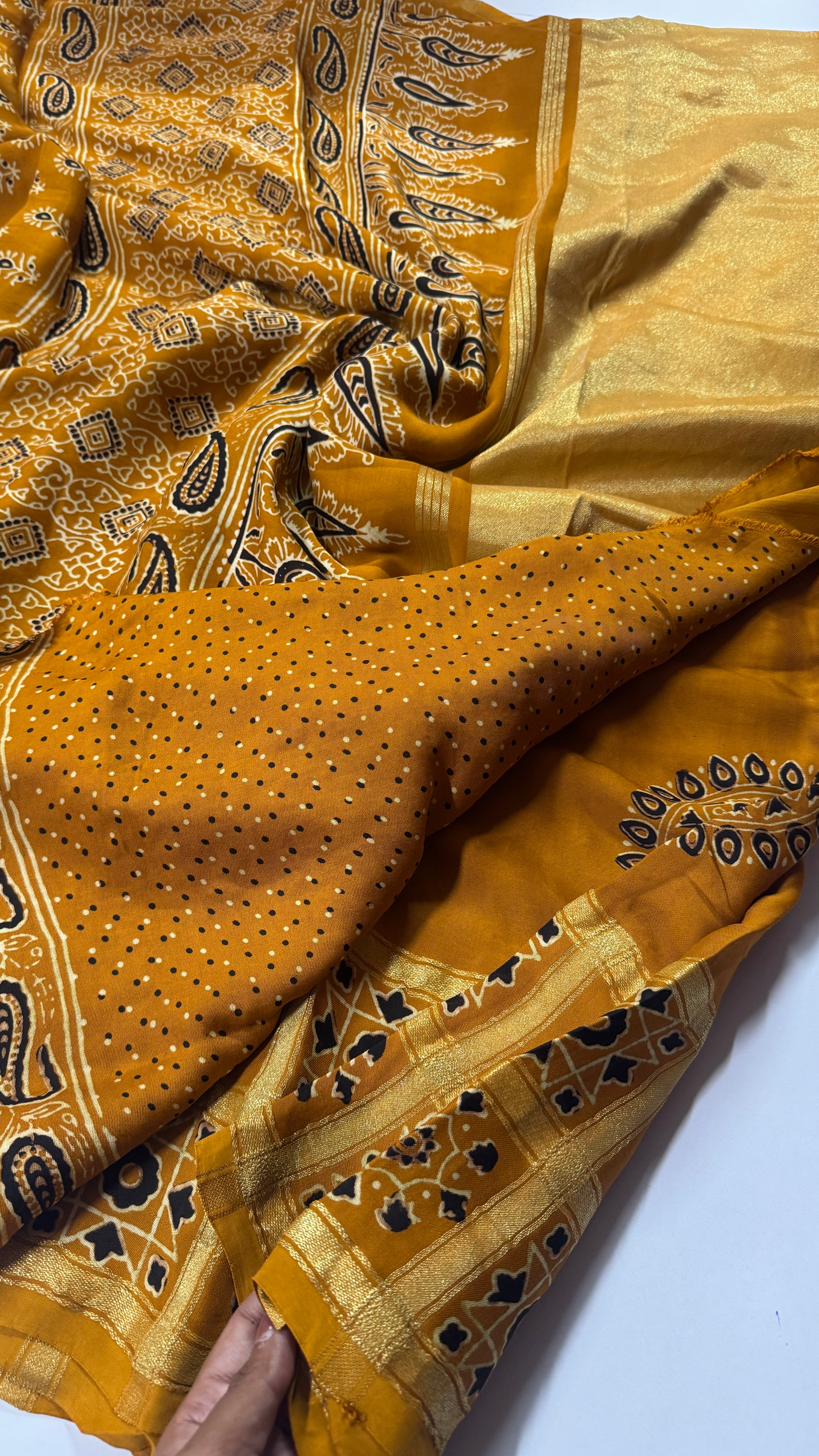 Royal Ajrak -Timeless Grace- VARAHI024