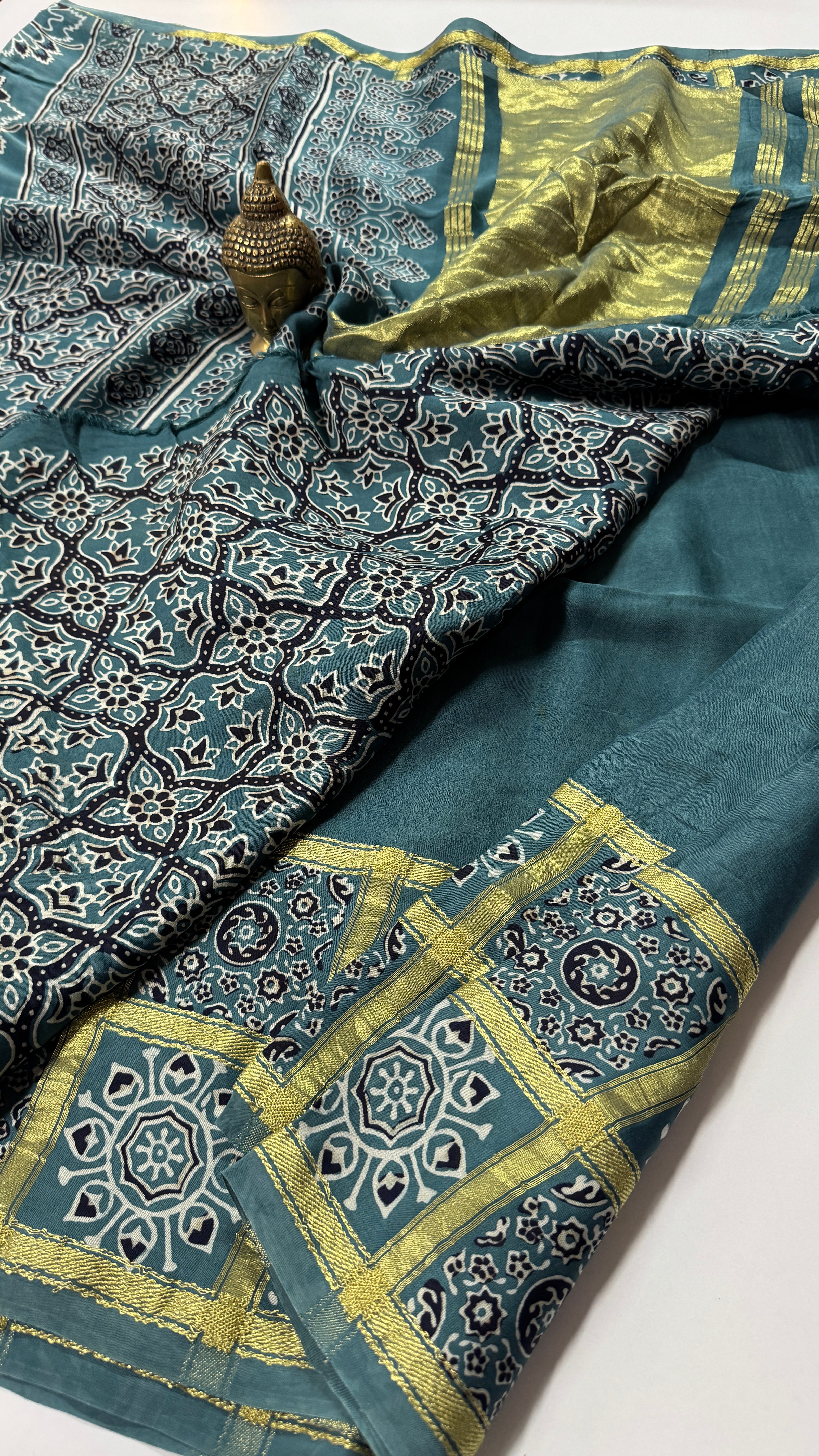Royal Ajrak -Timeless Grace- VARAHI024