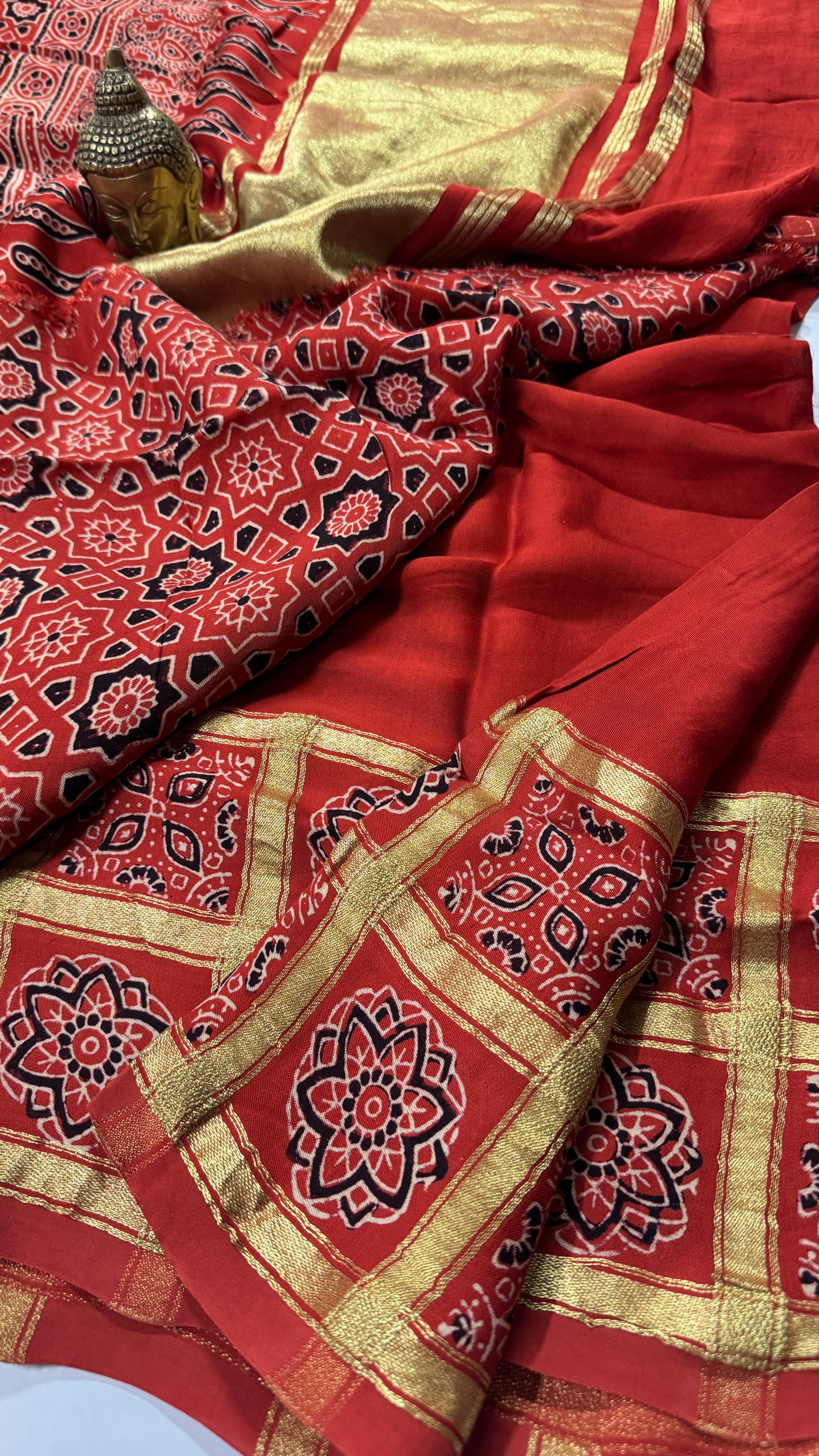 Royal Ajrak -Timeless Grace- VARAHI024