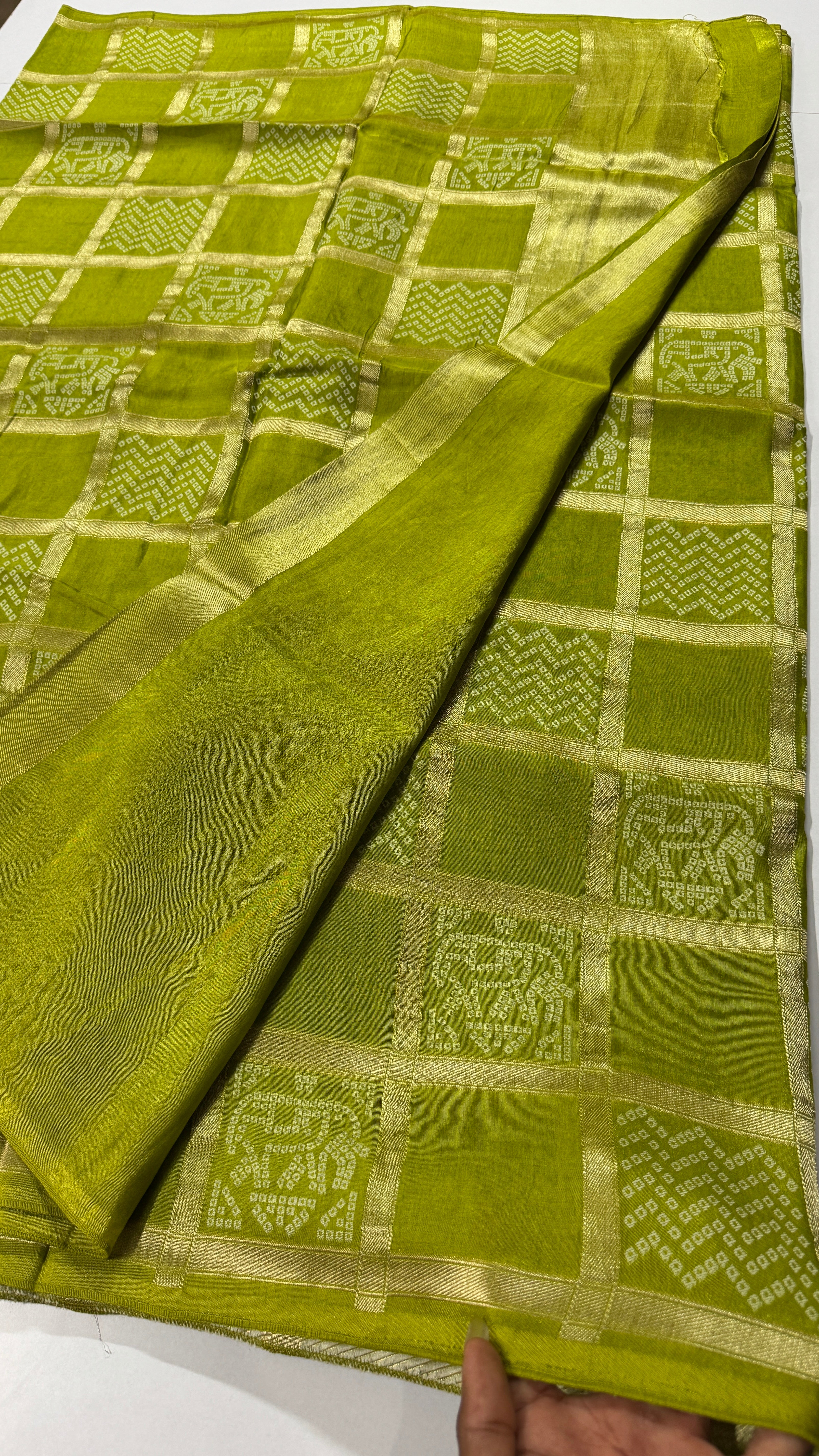 Modal Bandhini Patterned Saree – Pure Viscose Fabric-VARAHI025