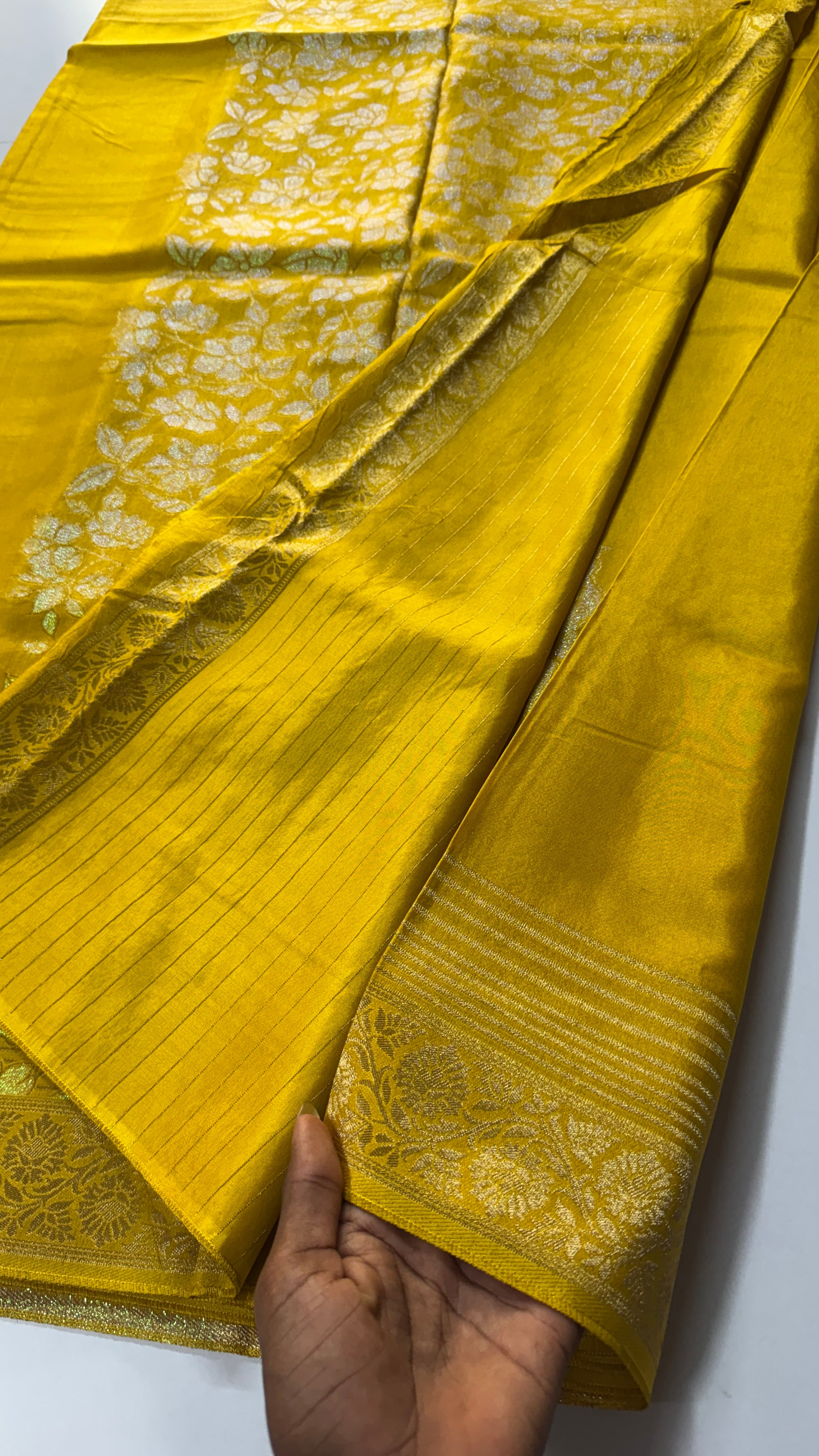 RAW MANGO SAREE – GLITTERY LEAF DESIGN-VARAHI034