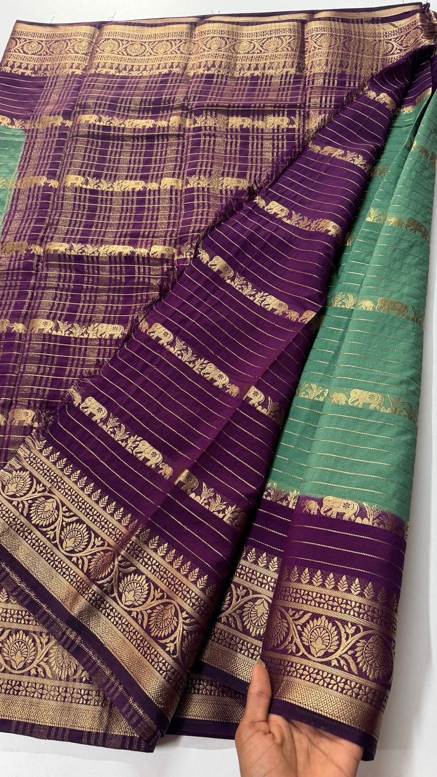 Georgette Crepe Beauty — Elephant with chic horizontal stripes