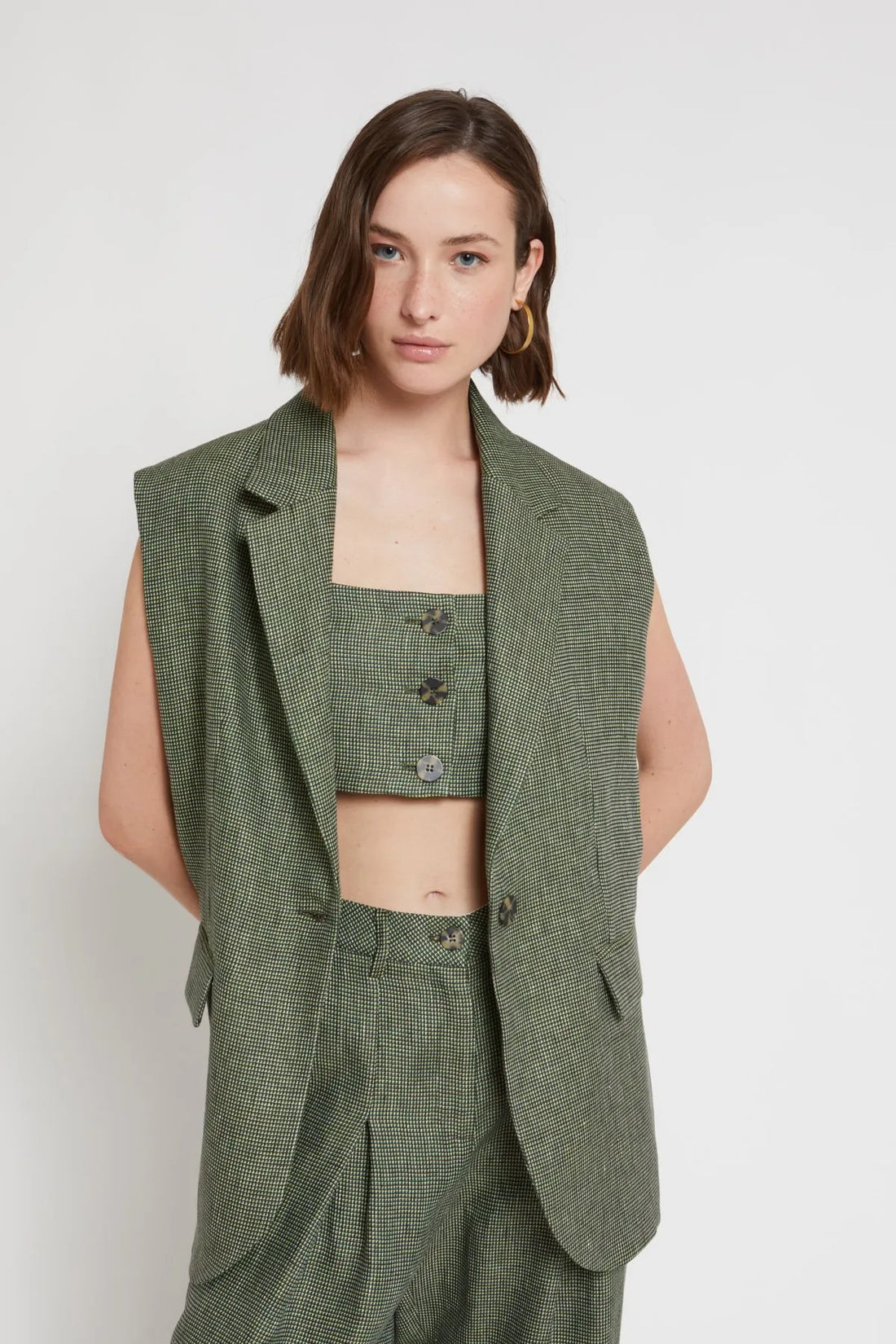 Oversize linen vest